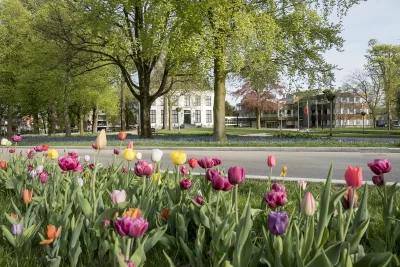 hoftuin bij gemeentehuis hof